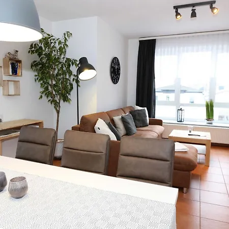 Haus Holstein - 11 Mit Balkon * Sellin (Rugen)